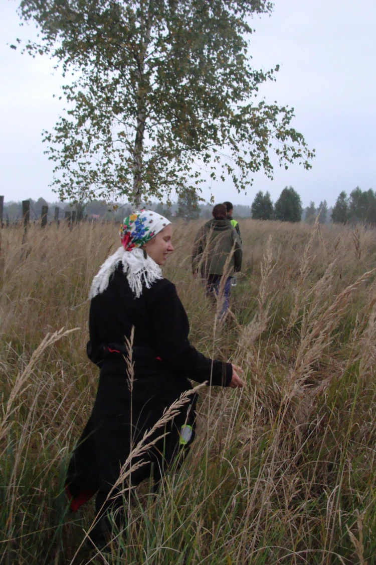 Wieczorny patrol w Teremiskach. Na zdjęciu: Monika, Marek, Tomek. Fot. Weronika Świderka